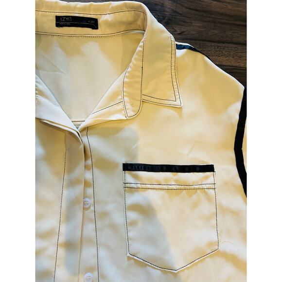 DAZY Western Button Down Shirt Cream Satin Black Trim Size Medium - Picture 2 of 5